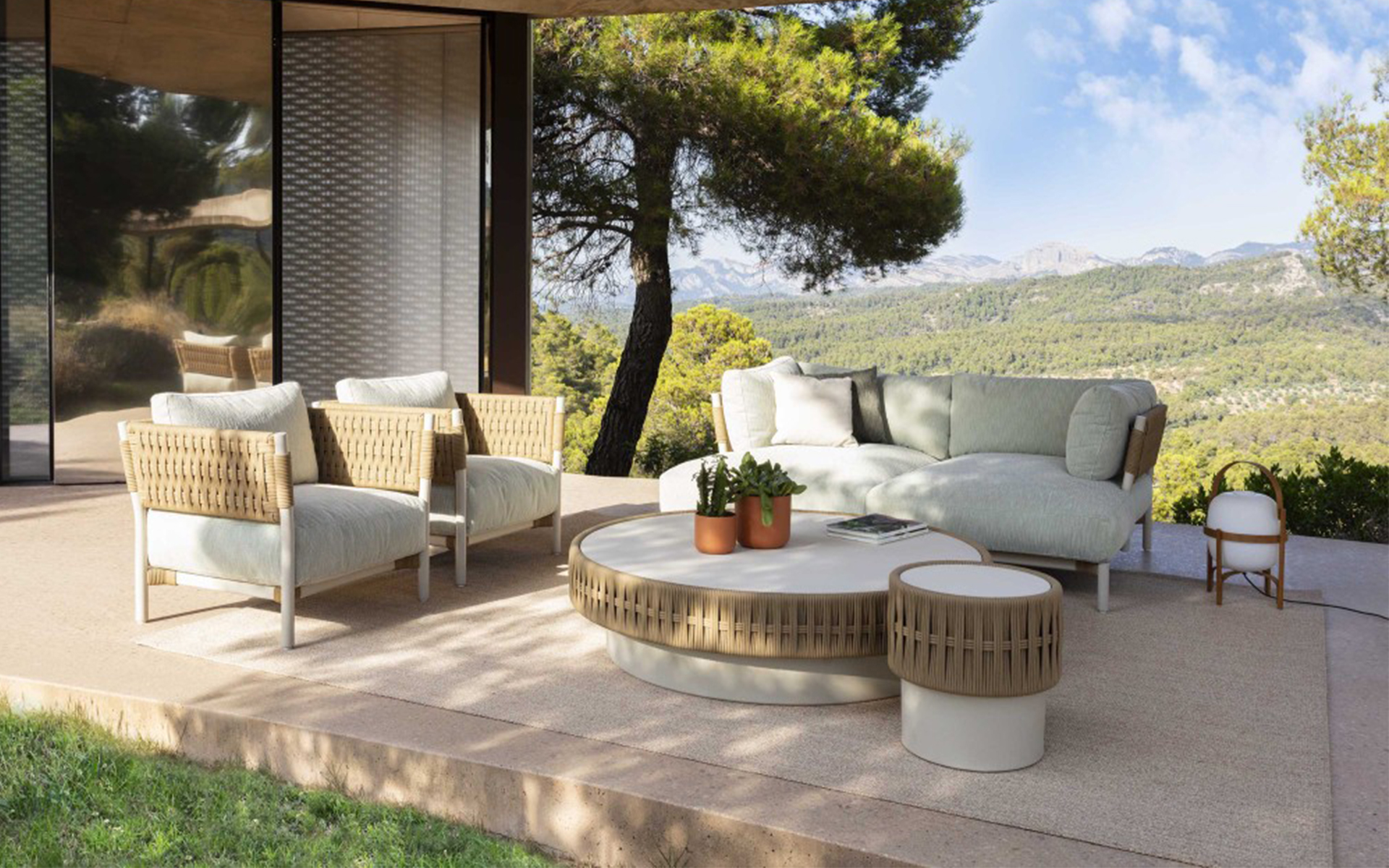 Andreu World Outdoor | Έπιπλα Εξωτερικού Χώρου | Architexture